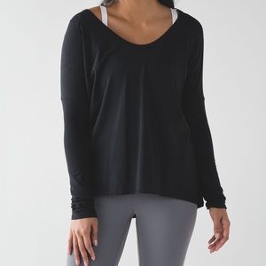 Lululemon Black Sheer Long Drop Sleeve Box Fit Tee Sz 4